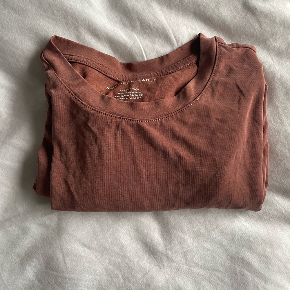 AMERICAN EAGLE FLOWY SHIRT